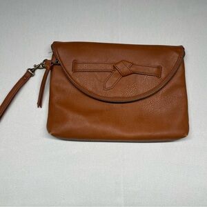 Universal Thread Tan Leather Clutch